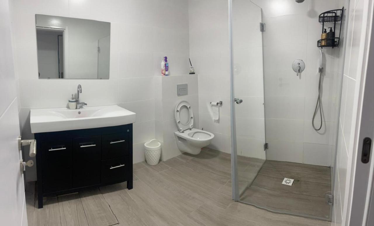 טבריה חדרי לייבל Label Rooms Blue&Red מראה חיצוני תמונה