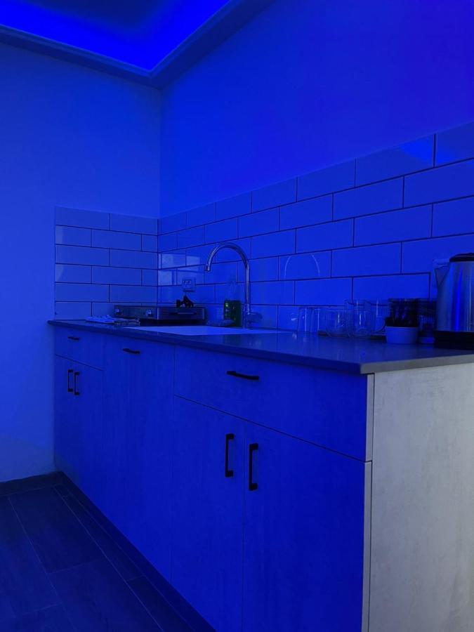 טבריה חדרי לייבל Label Rooms Blue&Red מראה חיצוני תמונה